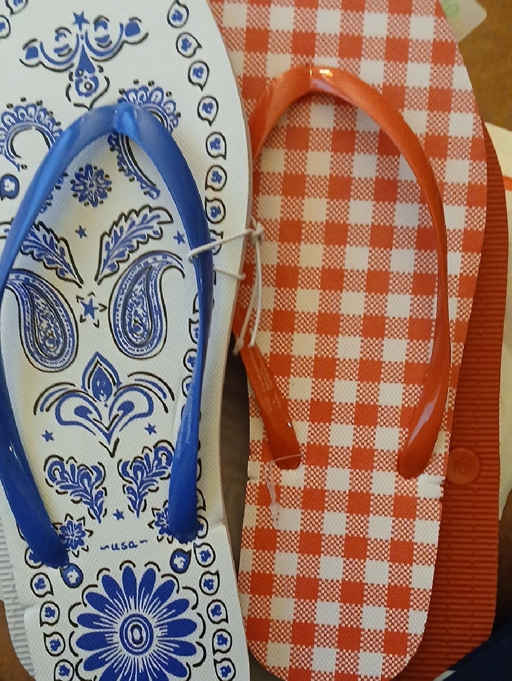 NWOT 2 Pr Flip Flops Thick Sole Size 10